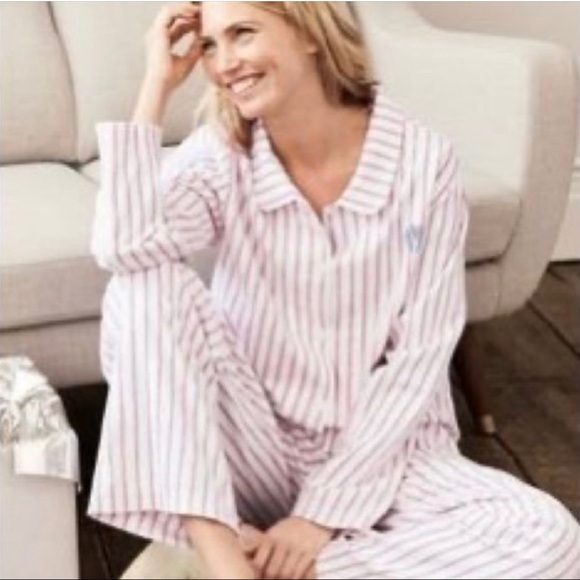 Garnet Hill Other - GARNET HILL Women’s White Red Ticking Stripe Cotton Flannel Pajama Set Size M